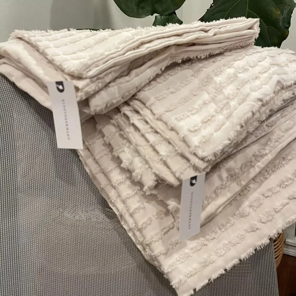 NEW Anthro Beige Boho Queen / King Size Tufted Fringe Bedding Duvet & Sham Set